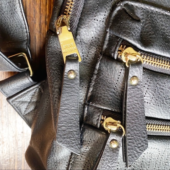 Steve Madden Black Backpack Gold Zippers - Picture 4 of 7